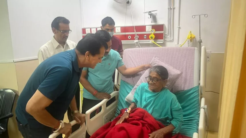 यूपी के सीएम योगी आदित्यनाथ की मां  एम्स में भर्ती