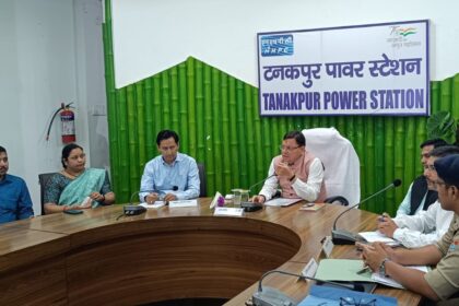 बिजली, पानी से जनता परेशान हुई तो अधिकारी होंगे जिम्मेदार: सीएम धामी
