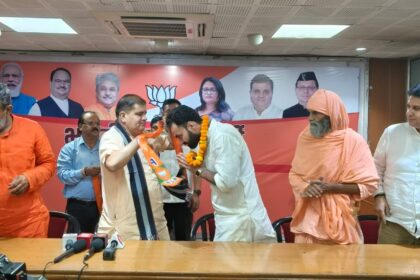 मंगलौर विधानसभा के आम आदमी पार्टी के प्रत्याशी सुनील राठी ने थमा बीजेपी का दामन