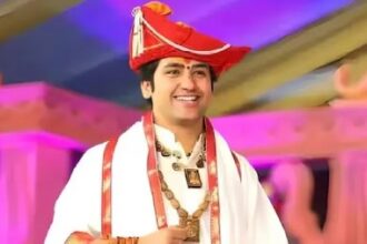 बद्रीनाथ धाम पहुंचे पंडित धीरेंद्र शास्त्री, भव्य कथा का करेंगे आयोजन