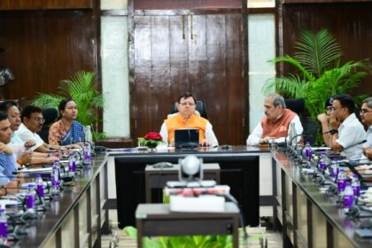 मुख्यमंत्री धामी ने आगामी मानसून की तैयारियों की बैठक में अधिकारियों को दिये निर्देश