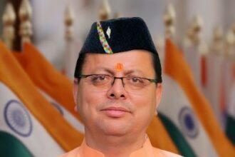 सीएम धामी ने बुजुर्ग की समस्या ई-केवाईसी का किया समाधान