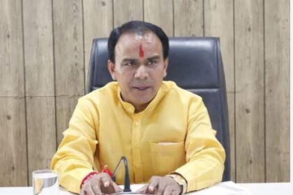 आवंटित बजट समय पर खर्च करें अधिकारी- डॉ. धन सिंह रावत