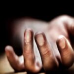 नाले में सड़ी-गली अवस्था में मिला महिला और शिशु का शव, इलाके में मची सनसनी