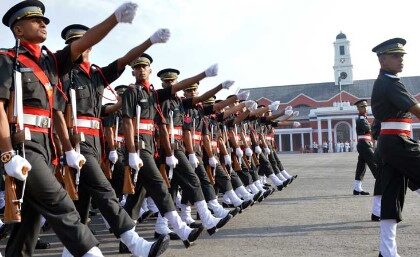आईएमए से पासआउट होकर 355 युवा भारतीय सेना में बने अफसर 