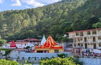 कैंची धाम में भक्तों की भीड़ को देखते हुए फोटोग्राफी, वीडियोग्राफी पर लगी रोक 