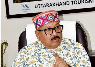 मानसखण्ड की तरह केदारखण्ड मंदिर माला मिशन भी बनायें- महाराज