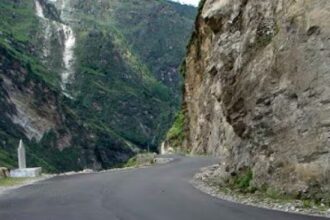 ऋषिकेश-बदरीनाथ राष्ट्रीय राजमार्ग पर रात के समय यात्री व पर्यटक वाहनों के संचालन पर लगेगी रोक