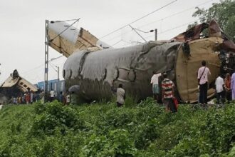 बिहार-बंगाल की सीमा के पास हुआ भीषण ट्रेन हादसा, 5 लोगों की मौत, 25 गंभीर घायल