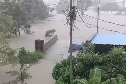 उत्तराखंड में बारिश का कहर, यहां जलभराव में फंसे परिवार को बचाने गए दो युवकों की दर्दनाक मौत
