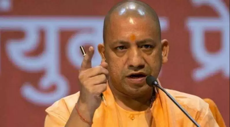 CM योगी आदित्यनाथ के परिजनों से की गाली-गलौज, कांग्रेस नेता के खिलाफ मुकदमा दर्ज