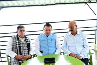 उत्तराखंड में भारी बारिश का कहर, हर जिले का अपडेट ले रहे हैं धामी, अधिकारियों को दिए ये निर्देश
