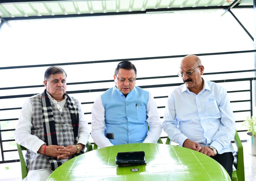 उत्तराखंड में भारी बारिश का कहर, हर जिले का अपडेट ले रहे हैं धामी, अधिकारियों को दिए ये निर्देश