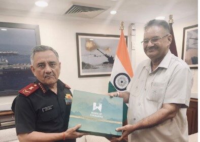 सैनिक कल्याण मंत्री गणेश जोशी ने सीडीएस जनरल अनिल चौहान से की शिष्टाचार भेंट 