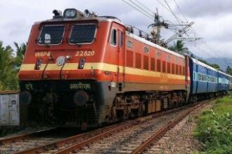 सांसदों ने रेल सुविधाएं बढ़ाने व पासपोर्ट कार्यालय खोलने की मांग की