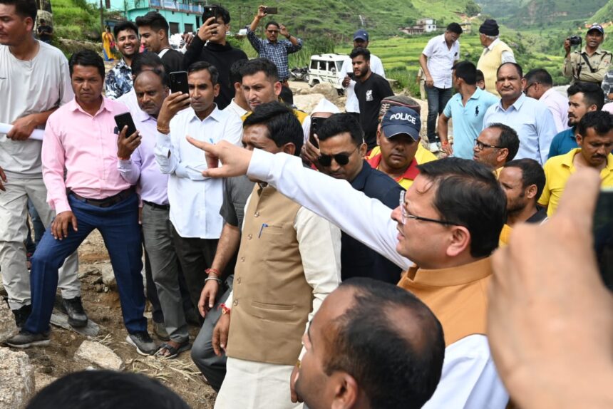 सीएम ने टिहरी के आपदा प्रभावित क्षेत्र का किया दौरा