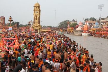 22 जुलाई से शुरु हुए कांवड़ मेले का हुआ समापन, अंतिम दिन दस लाख कावड़ियों ने भरा गंगाजल 