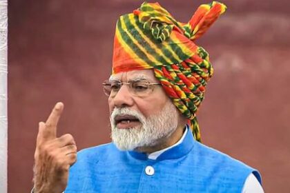 प्रधानमंत्री मोदी ने बांग्लादेश में हिंदुओं और अन्य अल्पसंख्यकों की सुरक्षा पर जताई चिंता, कहा स्थिति में जल्द होगा सुधार