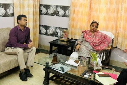 स्पीकर ऋतु खण्डूडी ने आवारा पशुओं व स्ट्रीट लाइट के मुद्दे पर जरूरी कदम उठाने को कहा