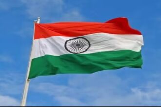 15 अगस्त पर तिरंगा फहराते समय इन बातों का रखें ख्याल, वरना हो सकती है जेल