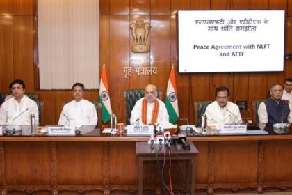 केन्द्रीय गृह एवं सहकारिता मंत्री अमित शाह की उपस्थिति में त्रिपुरा शांति समझौता पर हस्ताक्षर