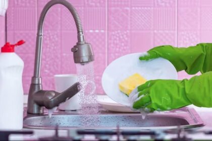 बर्तन साफ करने वाले डिटर्जेंट से हो सकता है आपकी जान को खतरा, इस्तेमाल करने से पहले जानें इसके नुकसान