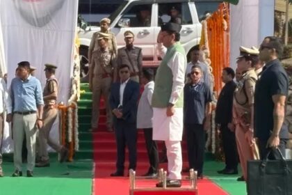 पुलिस को टेक्नोलॉजी की मदद से अपराधियों से दो कदम आगे रहना होगाः धामी