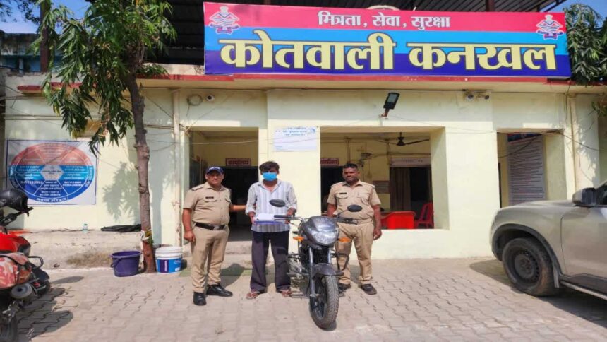 तंमचा लेकर पत्नी की हत्या करने की फिराक में घूम रहा युवक गिरफ्तार