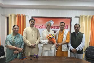 तीरथ सिंह रावत ने मोदी के नेतृत्व का किया जमकर गुणगान, धामी का नाम तक नहीं लिया