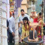 पहली नवरात्रि पर मां नयना देवी मंदिर पहुंची जहान्वी कपूर
