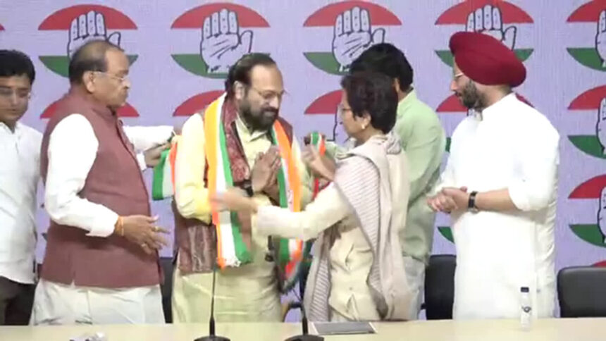 चुनाव से पहले भाजपा को बड़ा झटका, रामशरण नौटियाल कांग्रेस में शामिल