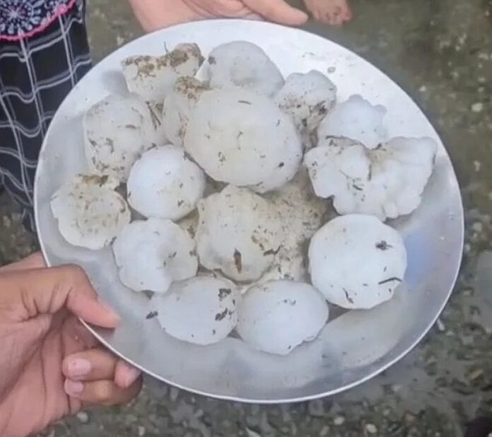 धर्मनगरी हरिद्वार में आसमान ने कहर बनकर गिरे मोटे-मोटे ओले