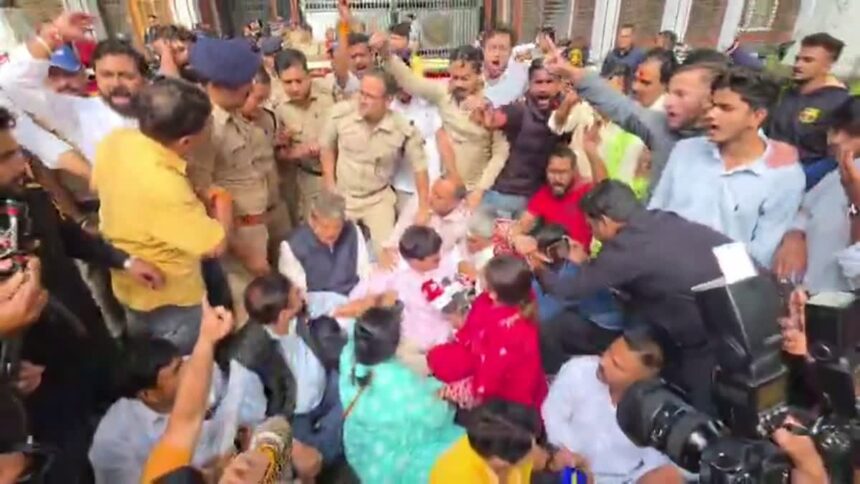 अंकिता भंडारी हत्याकांड प्रकरण में दिल्ली के बाद देहरादून में हंगामा
